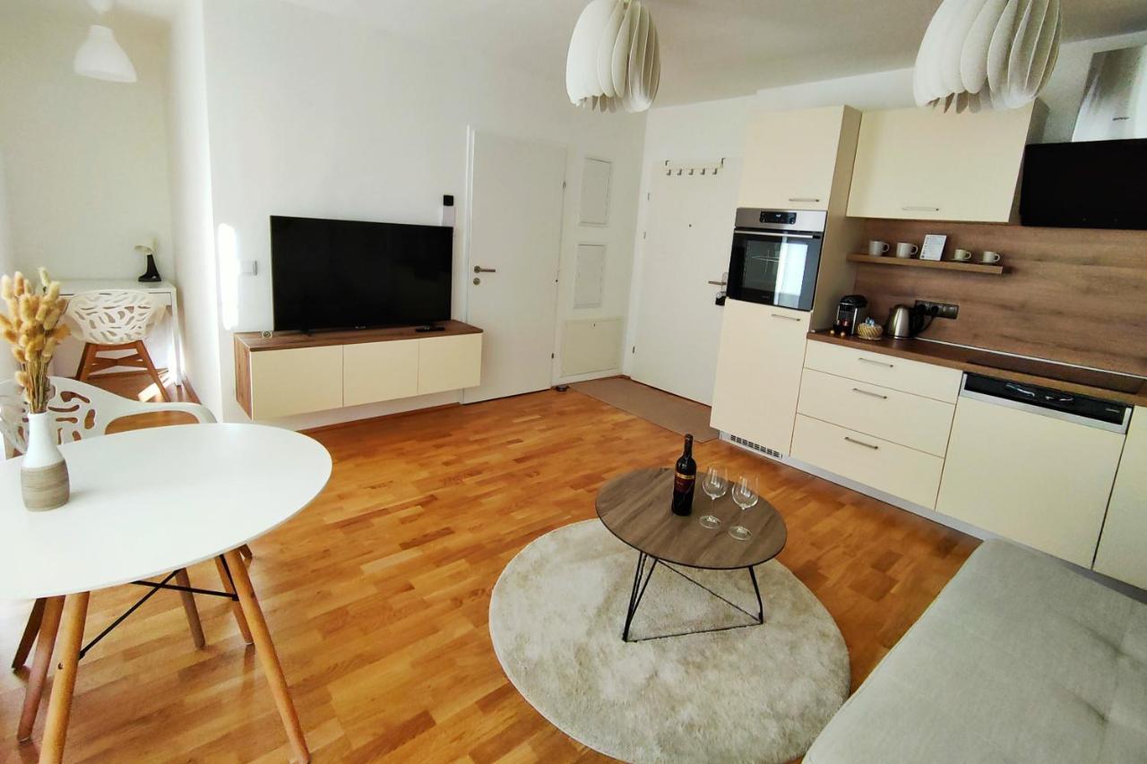 Luma Apartment Near Schoenbrunn With Parking Βιέννη Εξωτερικό φωτογραφία