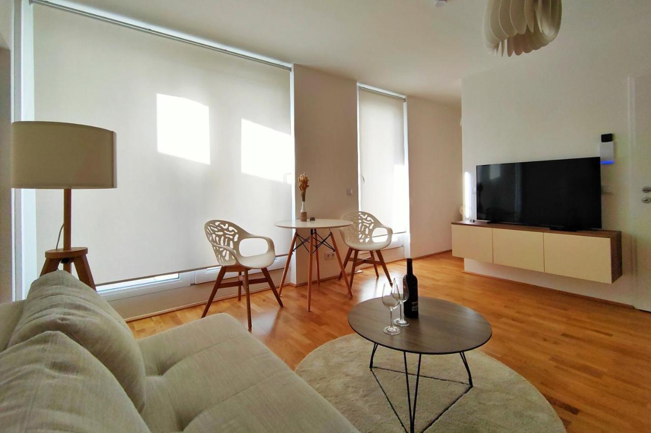 Luma Apartment Near Schoenbrunn With Parking Βιέννη Εξωτερικό φωτογραφία